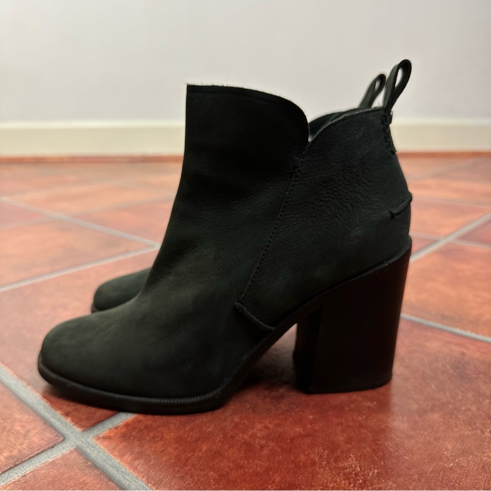 UGG Leather Ankle Boots in Black - Picture 3 of 10